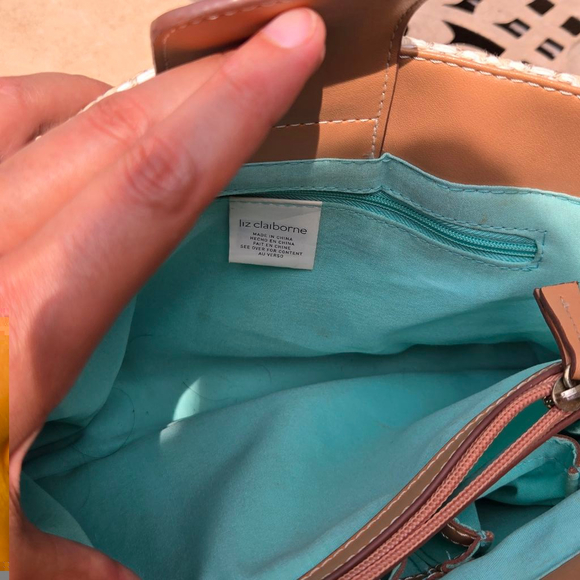 Liz Claiborne Beige & Tan Tote Bag - Picture 11 of 13